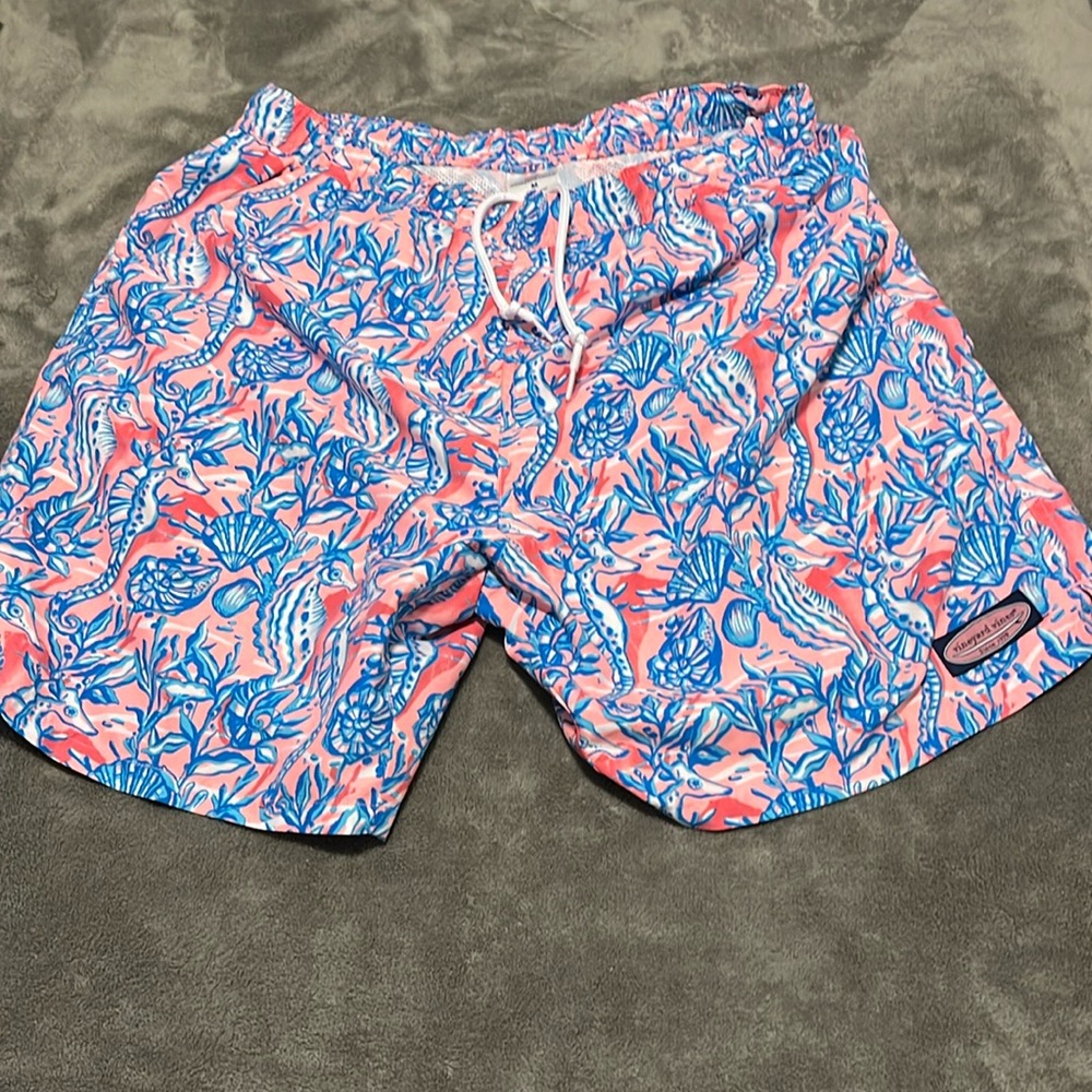 Vineyard vines men swim trunk